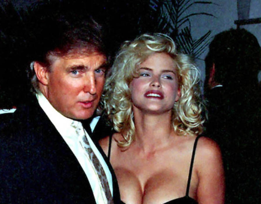 3 chân dài nóng bỏng gắn liền với tai tiếng của tỷ phú Trump hình ảnh 12 3 chan dai nong bong gan lien voi tai tieng cua ty phu trump hinh anh 12