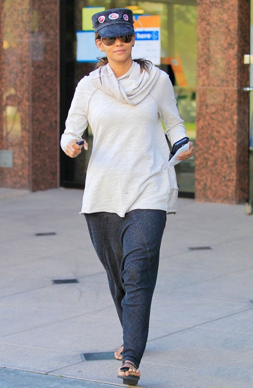 taylor-swift-va-cac-sao-no-nuc-di-bau-cu-tong-thong-my-4