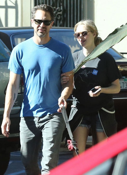 taylor-swift-va-cac-sao-no-nuc-di-bau-cu-tong-thong-my-8