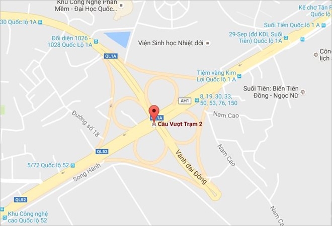 Xe dau keo lat nhao, xa lo Ha Noi ket cung hinh anh 3
