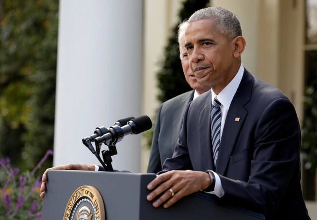  Trong bài phát biểu, ông Obama đã kêu gọi nước Mỹ đoàn kết để ủng hộ ông Donald Trump làm tổng thống tiếp theo. Ông cũng cho biết đã gọi điện chúc mừng ông người kế nhiệm tương lai và mời ông Trump tới Nhà Trắng vào ngày 10/11 để bàn việc chuyển giao quyền lực. (Ảnh: Reuters) 
