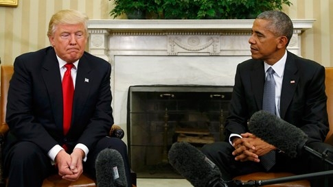 Những khoảnh khắc đối mặt khó xử giữa ông Trump và ông Obama - ảnh 4