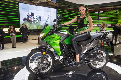 dan-mau-nong-bong-tai-eicma-2016-5