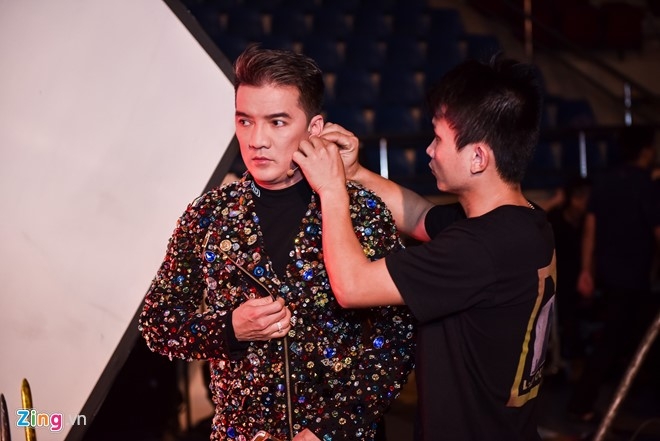 Tran Thanh ngu gat truoc chung ket Buoc nhay ngan can hinh anh 4