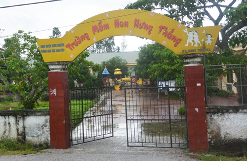 ca-tram-phu-huynh-cho-con-nghi-hoc-de-phan-doi-hieu-truong