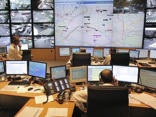 Một năm sau khủng bố Paris, nỗi đau vẫn còn hiển hiện - Ảnh 13.