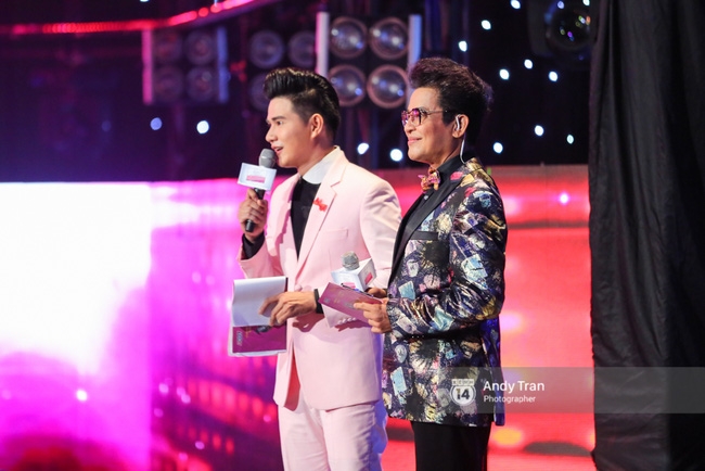 Đàm Vĩnh Hưng bật khóc khi học trò chiến thắng Tuyệt đỉnh song ca - Ảnh 10. Đàm Vĩnh Hưng bật khóc khi học trò chiến thắng Tuyệt đỉnh song ca - Ảnh 10.