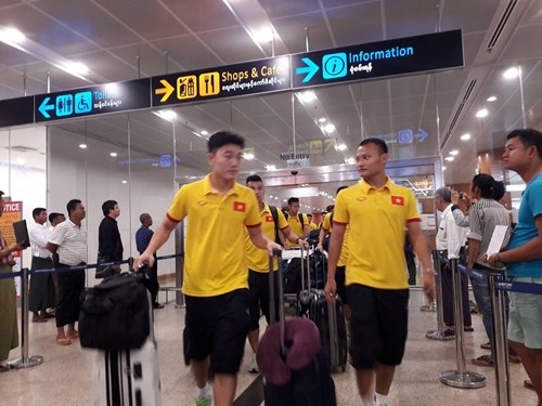Những hình ảnh đầu tiên của tuyển Việt Nam tại Myanmar ảnh 5