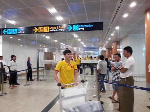Những hình ảnh đầu tiên của tuyển Việt Nam tại Myanmar ảnh 6