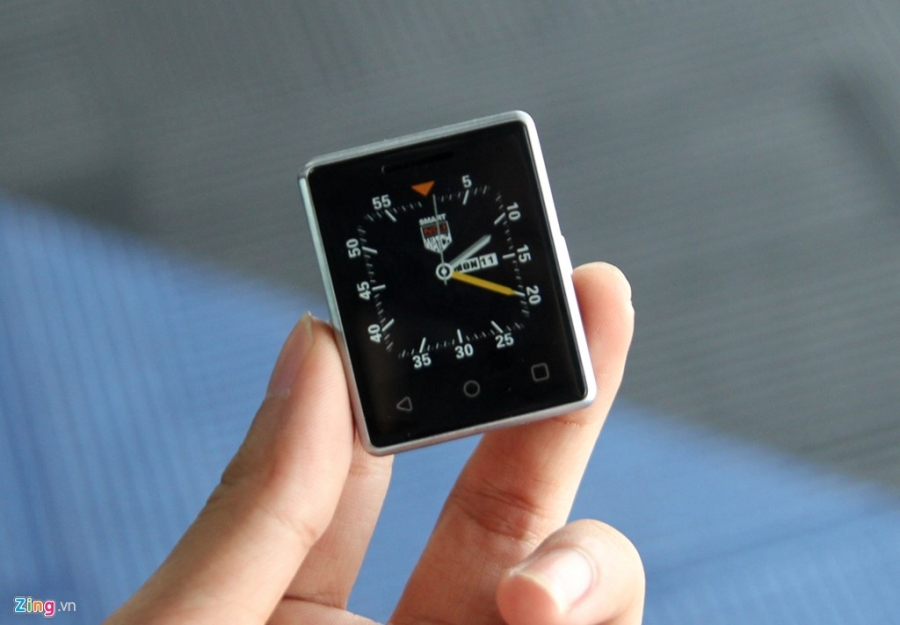 Smartphone nho nhat the gioi xuat hien o Viet Nam hinh anh 3