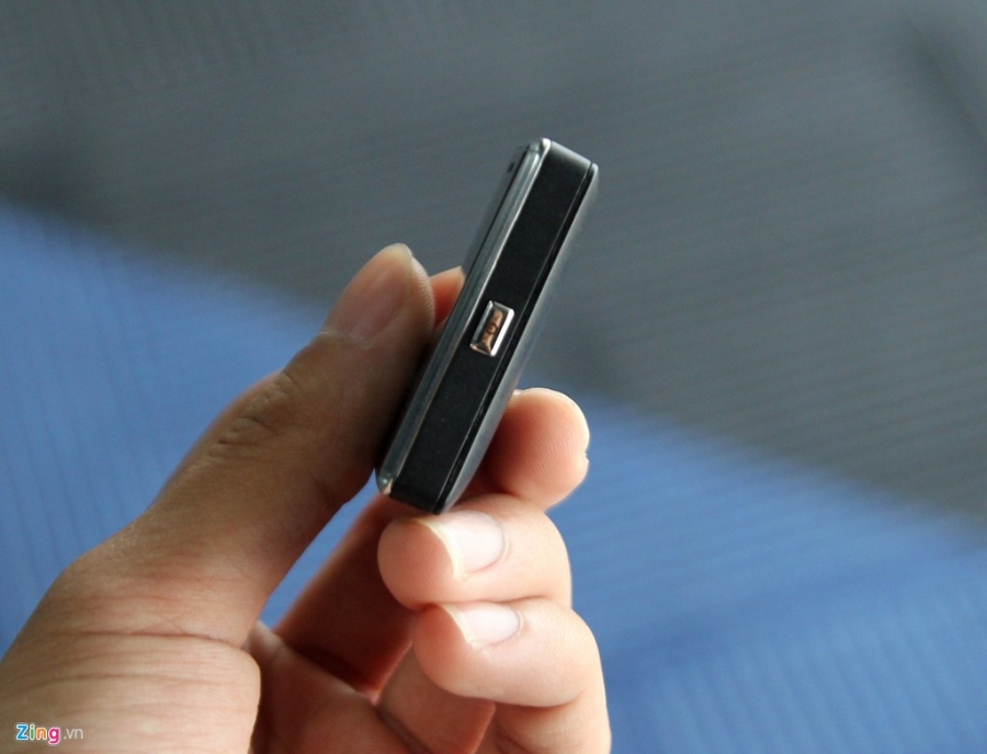 Smartphone nho nhat the gioi xuat hien o Viet Nam hinh anh 4