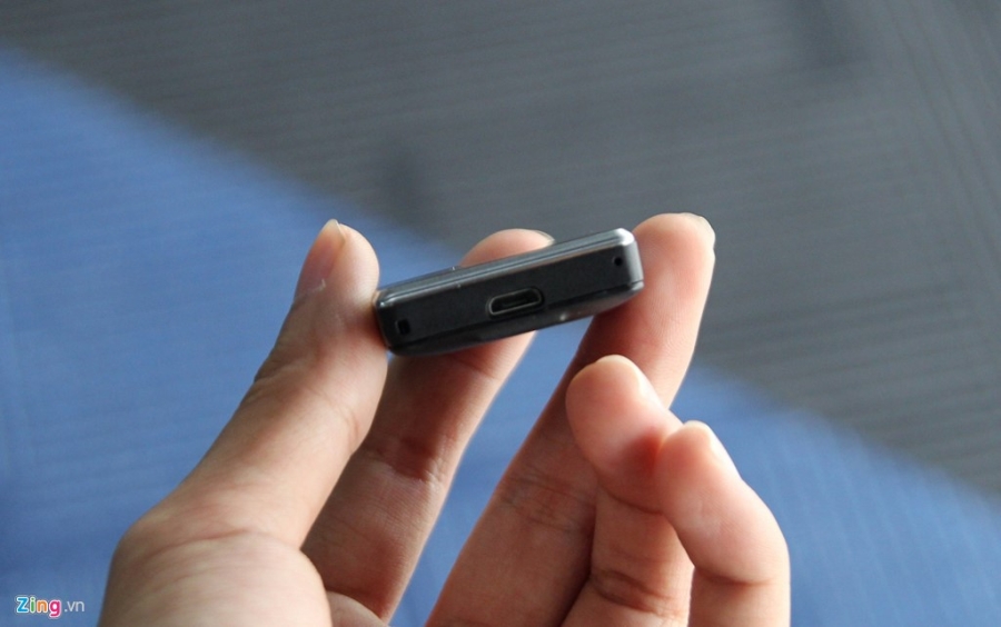 Smartphone nho nhat the gioi xuat hien o Viet Nam hinh anh 8
