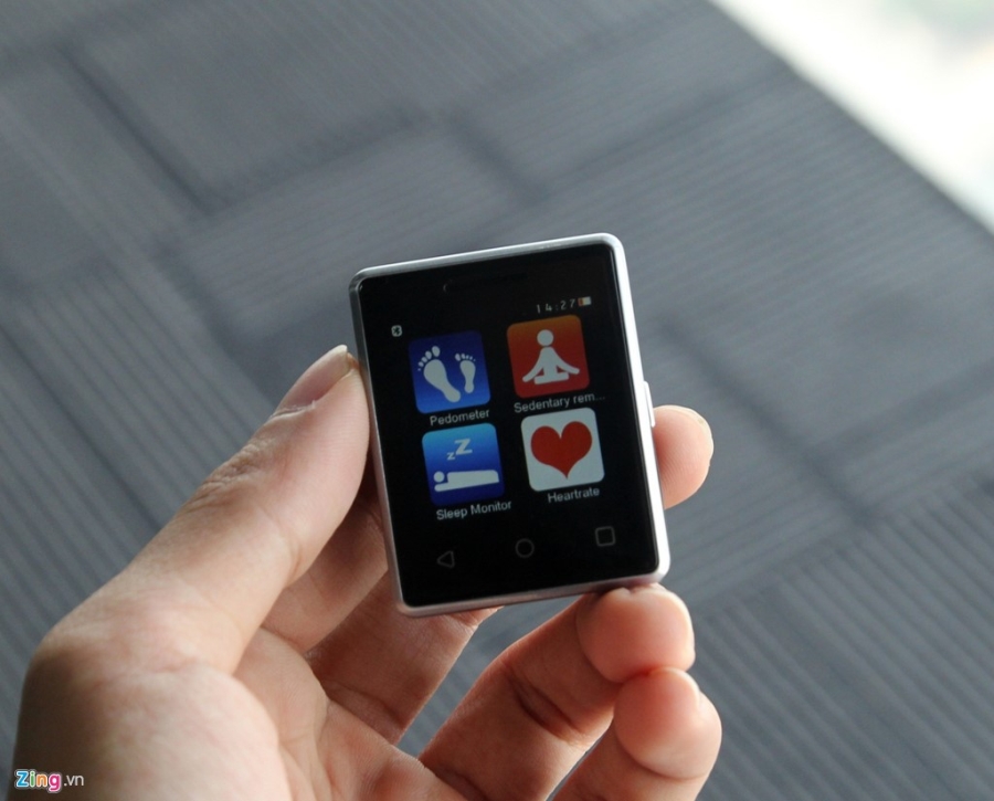 Smartphone nho nhat the gioi xuat hien o Viet Nam hinh anh 12