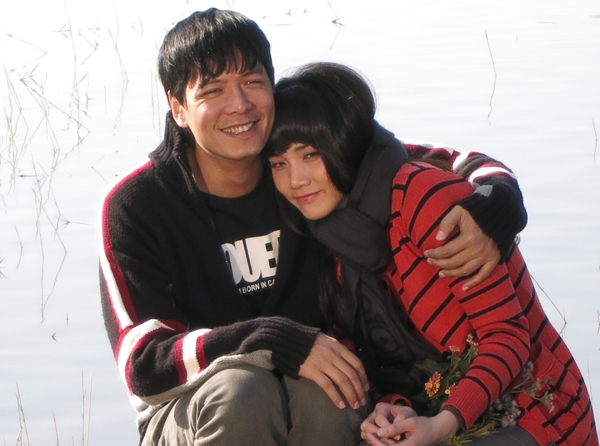 binh-minh-nam-tay-om-ap-trang-nhung-o-da-lat-3