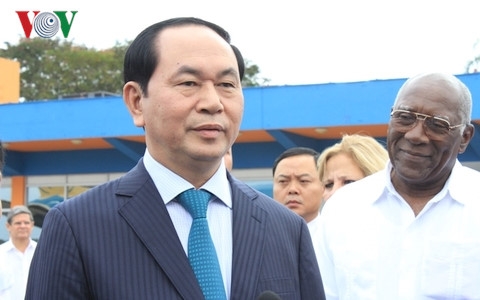 chu tich nuoc den thu do la habana bat dau chuyen tham chinh thuc cuba hinh 2