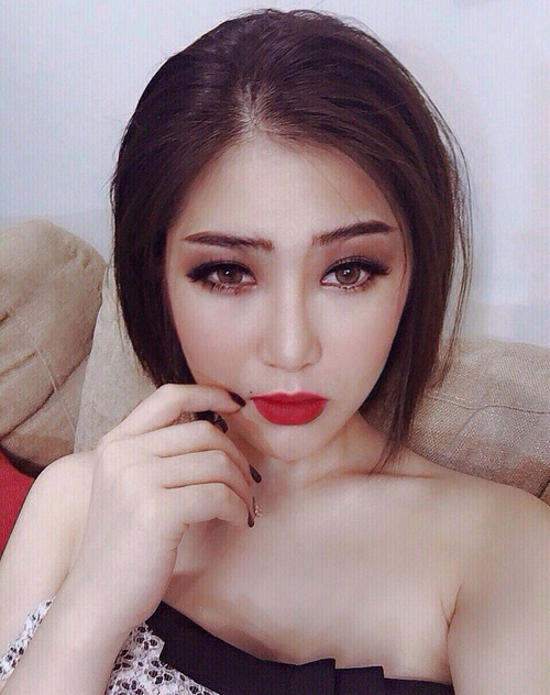 nhan-sac-khac-la-cua-huong-tram-sau-bon-nam-gia-nhap-showbiz-7