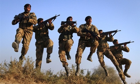 pakistan tap tran gan bien gioi an do hinh 1