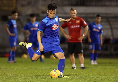 Quế Ngọc Hải bị chấn chỉnh về lối chơi trước thềm AFF Cup