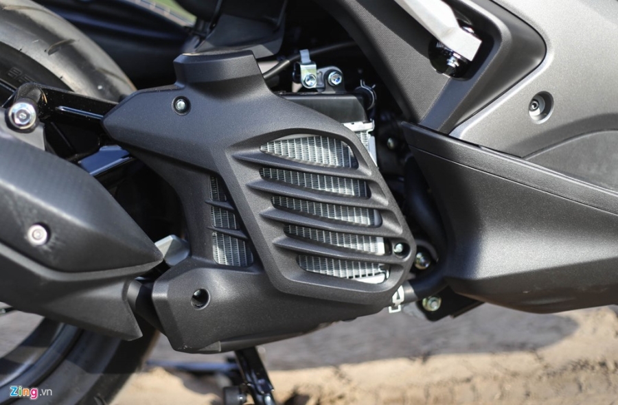 Chi tiết Yamaha NVX: Kích thước lớn, dáng thể thao hình ảnh 7 Chi tiet Yamaha NVX: Kich thuoc lon, dang the thao hinh anh 7