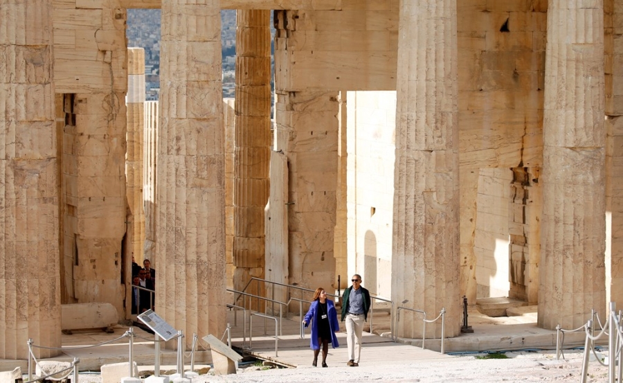 Obama den xu than thoai, thuc hien uoc mo tham den Parthenon hinh anh 1