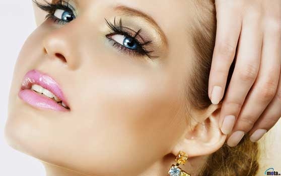 top-9-home-remedies-to-grow-eyelashes-longer-naturally