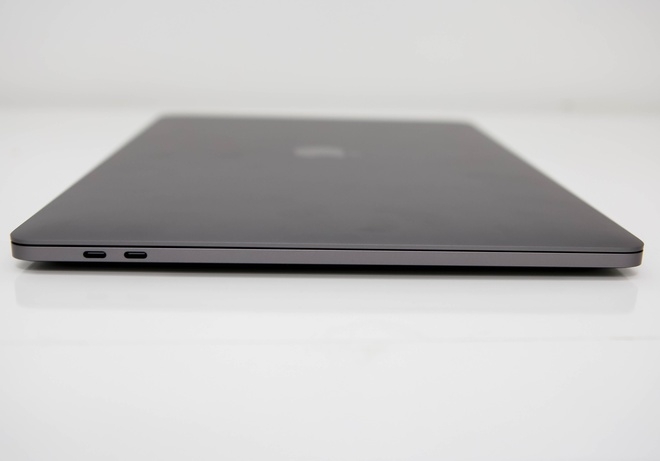 MacBook Pro với TouchBar về Việt Nam giá 73 triệu đồng