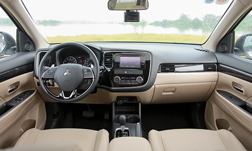 chi-tiet-mitsubishi-outlander-2016