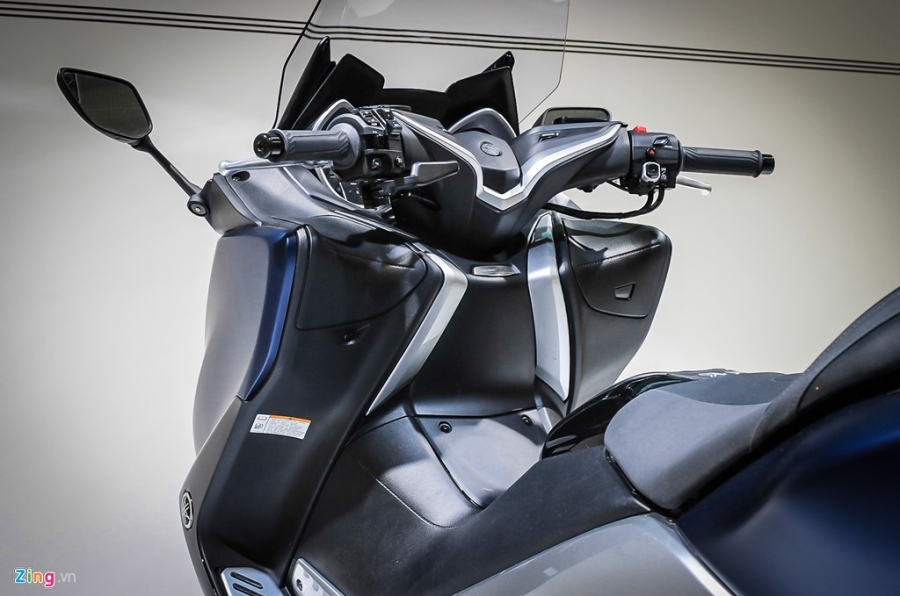 Yamaha trinh lang TMAX 2017 - xe tay ga 530 phan khoi hinh anh 3