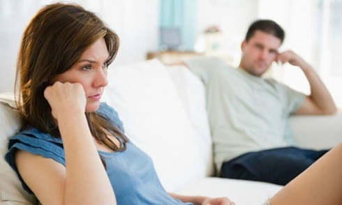 Bị mọi người coi thường vì 5 năm tha thứ cho chồng ngoại tình