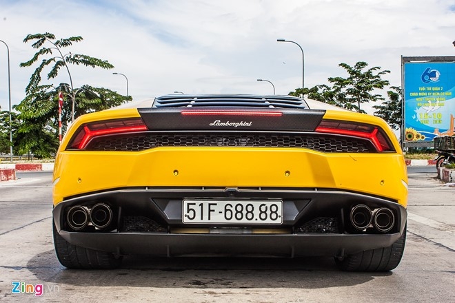 Loat sieu xe Lamborghini cua dai gia Viet dao pho hinh anh 5
