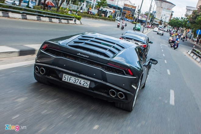 Loat sieu xe Lamborghini cua dai gia Viet dao pho hinh anh 10