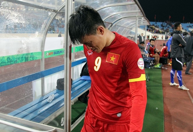 Nam 2014, Cong Vinh, Que Ngoc Hai khoc nuc no vi Malaysia hinh anh 1