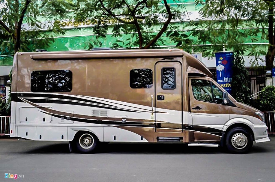 Anh nha di dong Mercedes-Benz hang doc tai Viet Nam hinh anh 3