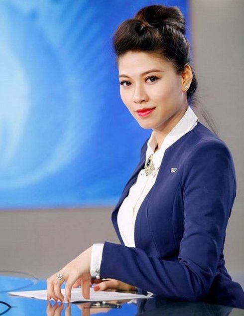 BTV Vân Anh nghỉ ốm một tháng trước khi rời VTV