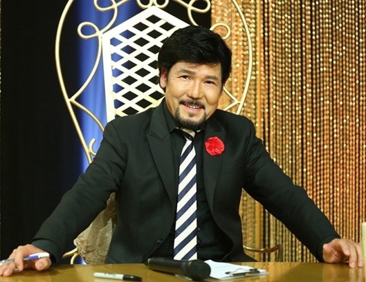 Danh ca Vu Khanh song doc than sau do vo hon nhan hinh anh 1