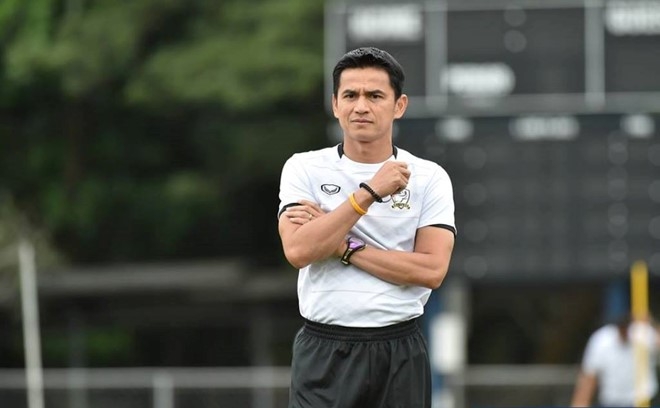 Kiatisak thach thuc chu nha thang Thai Lan hinh anh 1