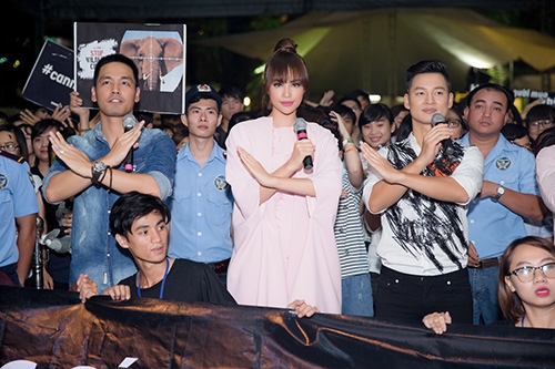 pham huong khac la sau khi cat toc, bi om van xinh nhu bup be - 8