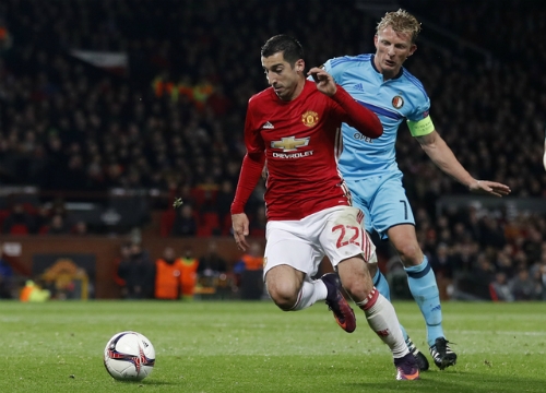 rooney-lap-dai-cong-giup-man-utd-de-bep-feyenoord-1