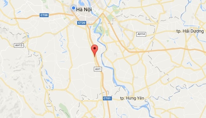 Bi tau hoa tong vang ra quoc lo, nguoi di xe may tu vong hinh anh 2