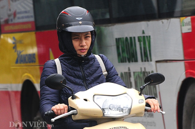 chum anh: nguoi ha noi co ro trong cai lanh cuoi thang 11 hinh anh 2