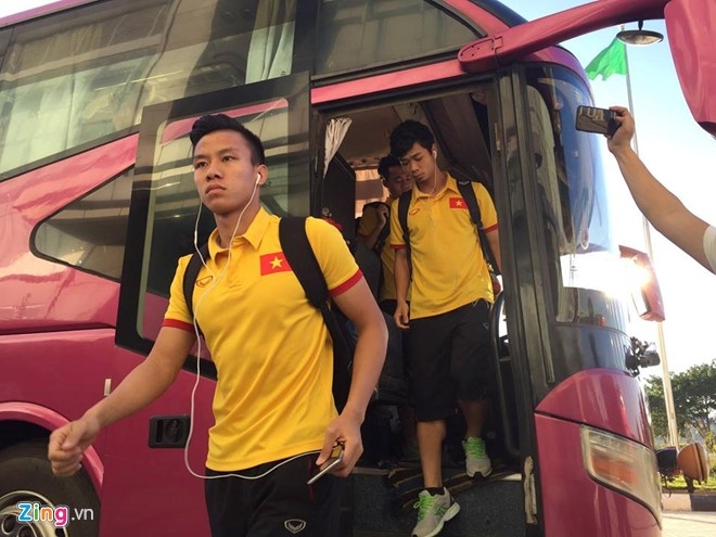 Viet Nam vs Campuchia: Quyet giu ngoi dau bang hinh anh 4