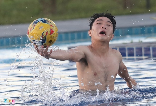 Viet Nam vs Campuchia: Quyet giu ngoi dau bang hinh anh 6