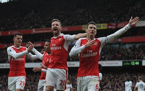 arsenal bournemouth tim lai niem vui hinh 2