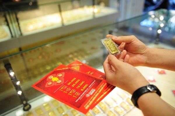  Giá vàng bật tăng mạnh phiên đầu tuần (ảnh minh họa). 