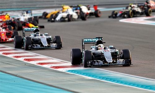 nico-rosberg-lan-dau-tien-vo-dich-f1-the-gioi-1
