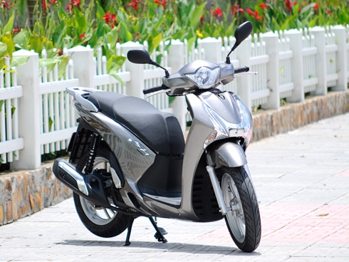 voc-dang-honda-sh-qua-cac-the-he-5