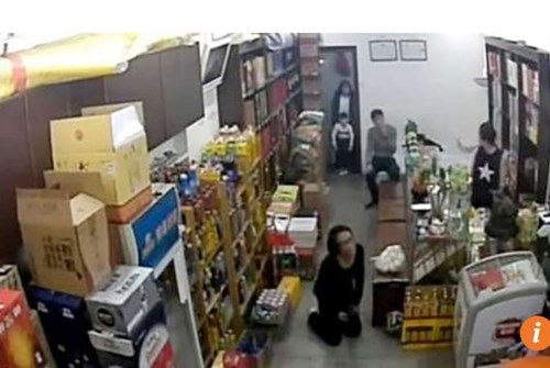 Giải cứu bé 3 tuổi bị bắt giữ làm con tin suốt 6 giờ ảnh 1