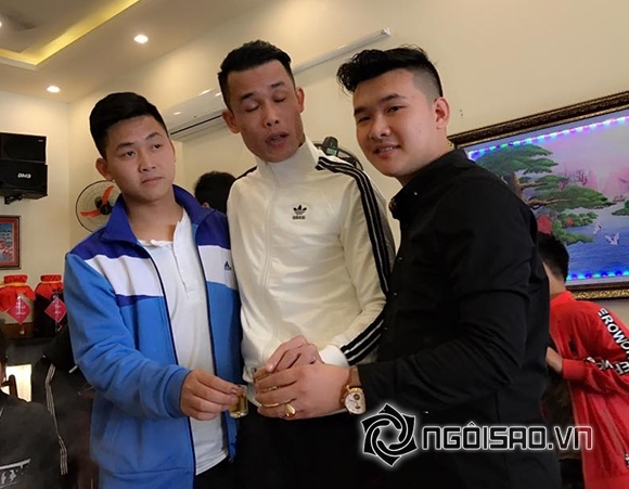 Hiệp Gà tổ chức thôi nôi con trai 3
