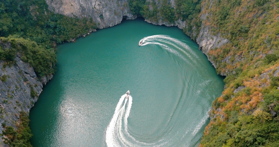 Ha Long tuyet dep trong phim moi cua Angela Phuong Trinh hinh anh 4