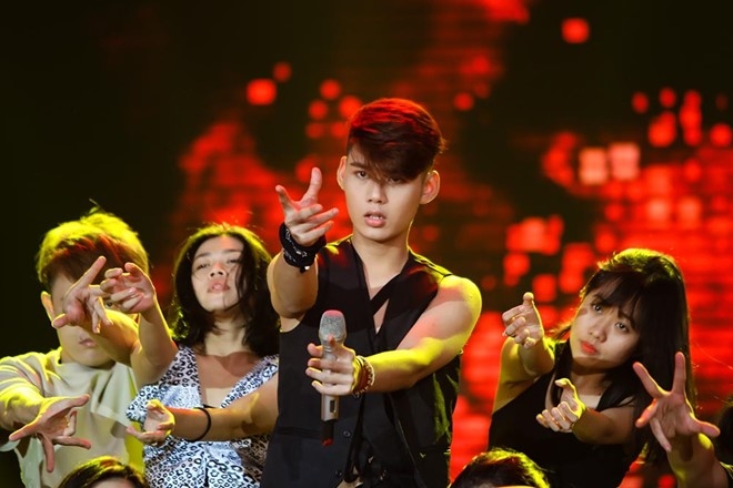 Thu Minh tranh nhac ten Huong Tram tren song truc tiep hinh anh 7